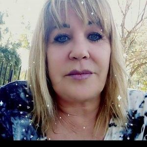 Meet your Posher, Aviva